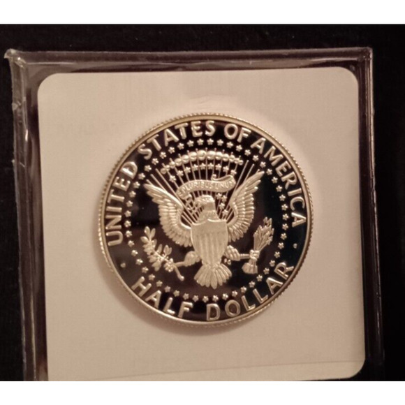 .999 Silver Cameo Proof Kennedy Half Dollar 2019 BU Only 412,509 Minted! - Picture 6 of 6